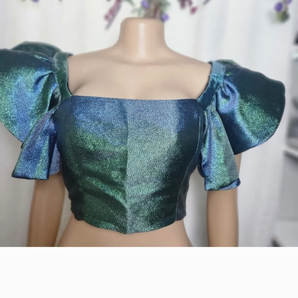 DO+BE Blue and Green Puff Sleeve Crop Top - Picture 5 of 5